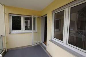 Gepflegte 1,5-Zimmer Wohnung mit Balkon, Einbauküche und  Tiefgaragenstellplatz, Karlsruhe Weststadt – MonningerStraße 23, 76135 Weststadt, Karlsruhe – Vorschaubild 4