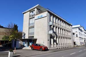 3-Zimmer Penthousewohnung mit großzügiger Dachterrasse und Außenstellplatz!