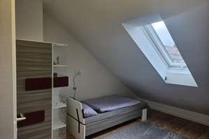 Doppelhaushälfte zentrumsnah mit Garten, Garage & Stellplatz – Die vollständige Adresse der Immobilie erhältst du vom Anbieter., 72762 Reutlingen-Mitte, Reutlingen – Vorschaubild 11