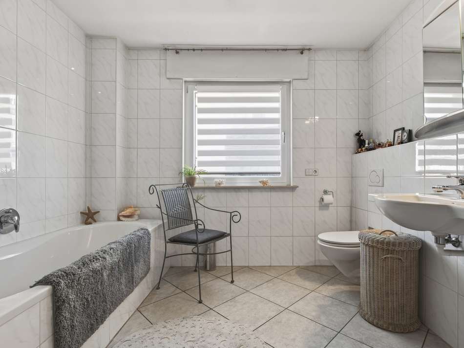 Badezimmer EG