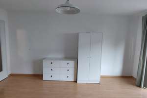 Helles, möbliertes Zimmer in 3er-WG - 1.1 km zur Uni, 1.3 km zur OTH – Karthauser Straße 10, 93051 Kumpfmühl-Ziegetsdorf-Neuprüll, Regensburg – Vorschaubild 2