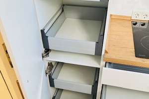 FRISCHE BRISE zum Einziehen: Schöne 2-Zimmer-Dachgeschosswohnung "NUR FÜR EINZELPERSON" geeignet ! – Aarstr. 52a, 65195 Nordost, Wiesbaden – Vorschaubild 13