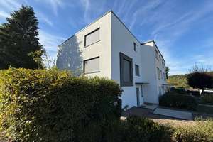 Erstbezug nach Kernsanierung: Großzügiges Familienhaus mit Garten und Garage in Klarenthal – 65197 Klarenthal, Wiesbaden – Vorschaubild 2