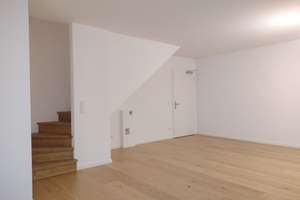 Stilvolle 3-Zimmer-EG-Wohnung mit gehobener Innenausstattung mit Terrasse und EBK – Däumlingstraße 4, 81739 Waldperlach, München – Vorschaubild 11
