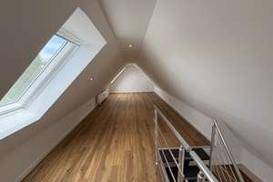 Galerie-Dachgeschosswohnung in Obermenzing mit luxuriöser Küche -Erstbezug n. hochwertiger Sanierung – Verdistr. 94, 81247 Obermenzing, München – Vorschaubild 14