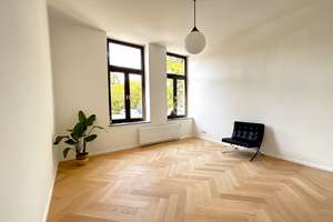 Provisionsfrei von privat | Renovierter Altbau am Grüngürtel | 3 Zimmer