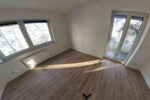 Frisch sanierte 3-Zimmer-Wohnung mit neuer Einbauküche und Balkon