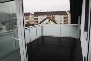 Exklusives Wohnen in Mainz-Kastel: Helle 4-Zimmer-Wohnung mit Kamin, Balkon & Garage – Die vollständige Adresse der Immobilie erhältst du vom Anbieter., 55252 Mainz-Kastel, Wiesbaden – Vorschaubild 17