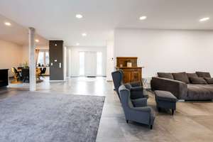 Moderne Stadtvilla mit Pool und großzügigem Garten – luxuriöses Wohnen in ruhiger Lage von Neuried – Die vollständige Adresse der Immobilie erhältst du vom Anbieter., 77743 Neuried – Vorschaubild 10