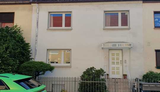 Bild von 1-3 Familienhaus mit sehr schönem Garten in Frankfurt Griesheim