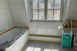 Hier findet jeder seinen Platz: praktische 3-Zi.-DG – Förkelstr. 5, 47259 Hüttenheim, Duisburg – Vorschaubild 3