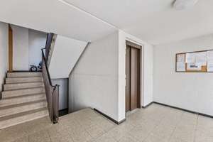 Provisionsfrei – Helle, sanierte 3-Zimmer-Wohnung mit Aufzug, Balkon und Weitblick – Die vollständige Adresse der Immobilie erhältst du vom Anbieter., 90763 Südliche Südstadt, Fürth – Vorschaubild 2