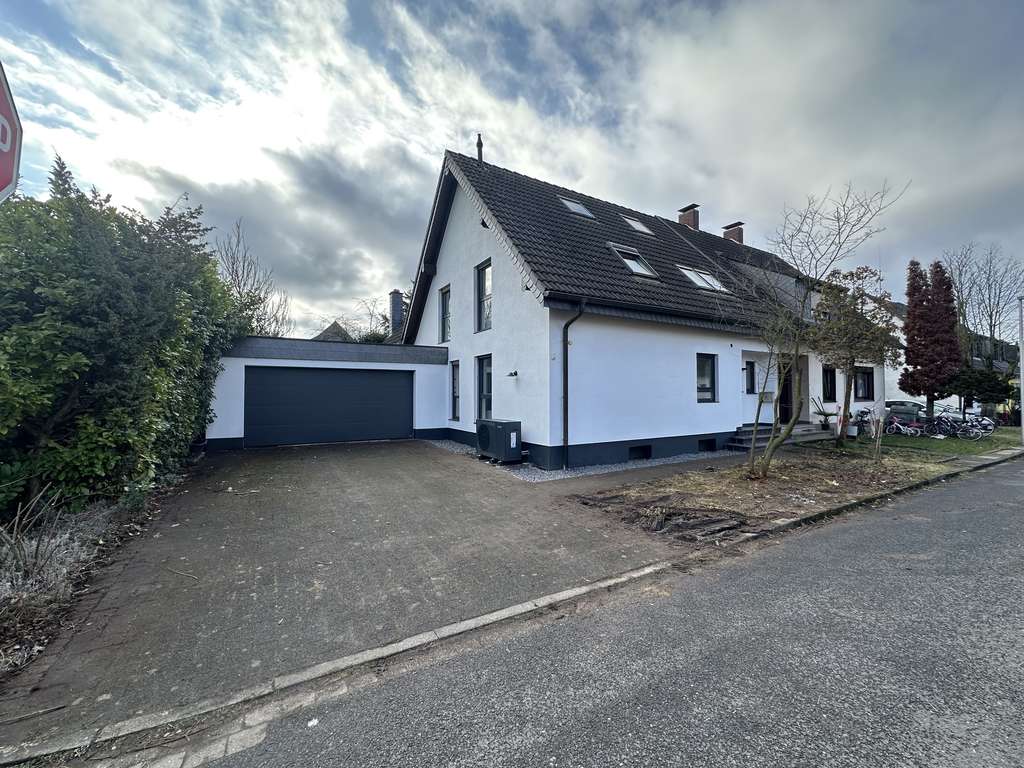 Geräumige Doppelhaushälfte in Dormagen