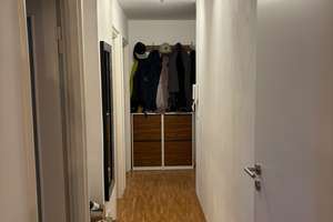 Zentrale Ruheoase nahe der Münchner Freiheit mit drei Zimmern und Balkon – Wilhelmstraße 39, 80801 Münchner Freiheit, München – Vorschaubild 2