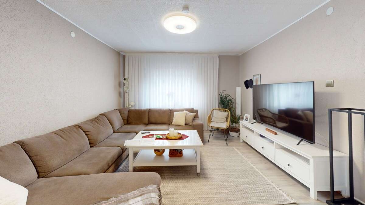 Immobilie in Plettenberg - VR IMMO: Für Macher, Planer und Vermieter – Zweifamilienhaus mit Charakter und Chancen. - Bild 1