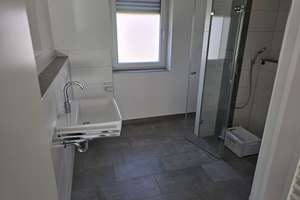 Exklusive Dachgeschosswohnung mit traumhaftem Blick ins Grüne – modernes Wohnen in Heilbronn-Franken – Leisbrunnenstrasse 14, 74078 Frankenbach, Heilbronn – Vorschaubild 17
