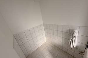Frisch renovierte 3-Zimmer-Dachgeschosswohnung - Erstbezug nach Renovierung – Blumenthalstr. 4, 45138 Südostviertel, Essen – Vorschaubild 12