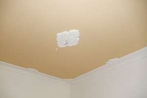 2 R.Whg. Chemnitz Kaßberg , Lift, lichtdurchflutet, Laminat, Bad mit Wanne, Küche mit Fenster, – Franz-Mehring-Straße 2, 9112 Kaßberg, Chemnitz – Vorschaubild 11