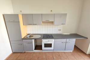 Ansprechende 2-Zimmerwohnung mit Einbauküche|Innenhofbalkon|Tageslichtbad mit Wanne|Abstellraum – Raiffeisenstraße 27, 39112 Leipziger Straße, Magdeburg – Vorschaubild 7