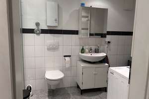 Helle 2-Zimmer Wohnung mit Balkon in Düsseldorf-Friedrichstadt – Die vollständige Adresse der Immobilie erhältst du vom Anbieter., 40215 Friedrichstadt, Düsseldorf – Vorschaubild 1