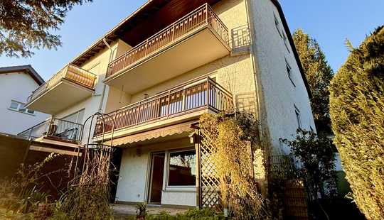 Bild von TRAUMHAUS IM LEERSTAND - Große DHH in TOP Lage auf großem Grundstück!