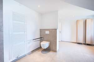 Freistehendes Einfamilienhaus in attraktiver Lage mit Pool, Sauna & Doppelgarage – Die vollständige Adresse der Immobilie erhältst du vom Anbieter., 41199 Odenkirchen-Mitte, Mönchengladbach – Vorschaubild 35