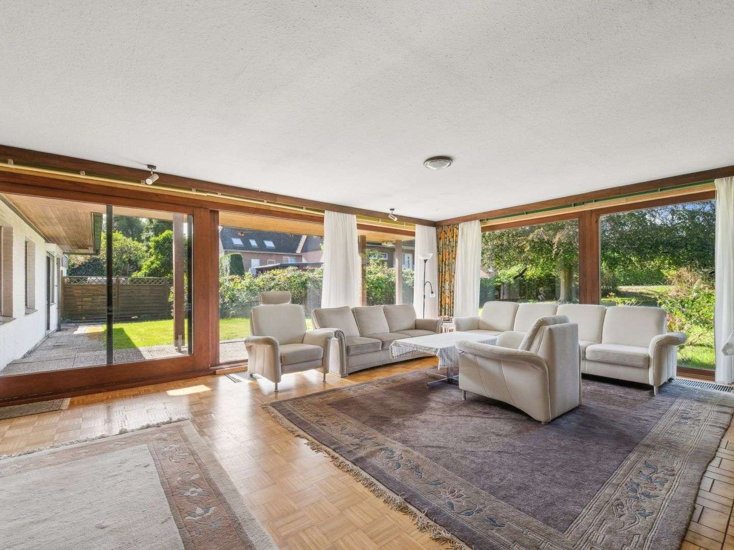 Immobilie in Bliedersdorf - Wohnen im Grünen: Geräumiges Einfamilienhaus mit großem Grundstück in Horneburg - Bild 2