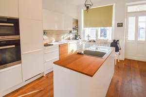 Stilvolle Villa mit weitläufigem Grundstück – Die vollständige Adresse der Immobilie erhältst du vom Anbieter., 6901 Radis – Vorschaubild 10