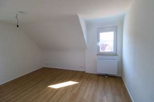 Kernsaniertes freistehendes Haus mit Garten in Musberg: 2 Wohneinheiten, viel Platz für Familie – Die vollständige Adresse der Immobilie erhältst du vom Anbieter., 70771 Leinfelden-Echterdingen – Vorschaubild 25