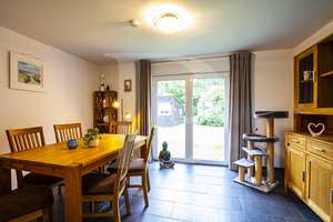 Platz für Familie, Garten & Träume – modernisiertes Haus mit viel Freiraum – Die vollständige Adresse der Immobilie erhältst du vom Anbieter., 26487 Neuschoo – Vorschaubild 8