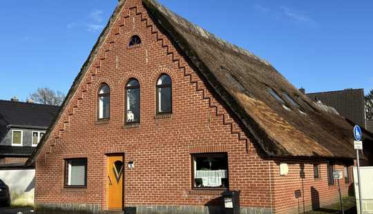 Bild von Historisches Juwel unter Reet: Modernisiertes Generationenhaus in Bremen-Rekum