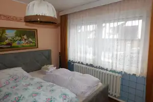 Einfamilienhaus mit 3 Garagen im Zentrum von Crivitz – Parchim (Kreis) – Vorschaubild 6