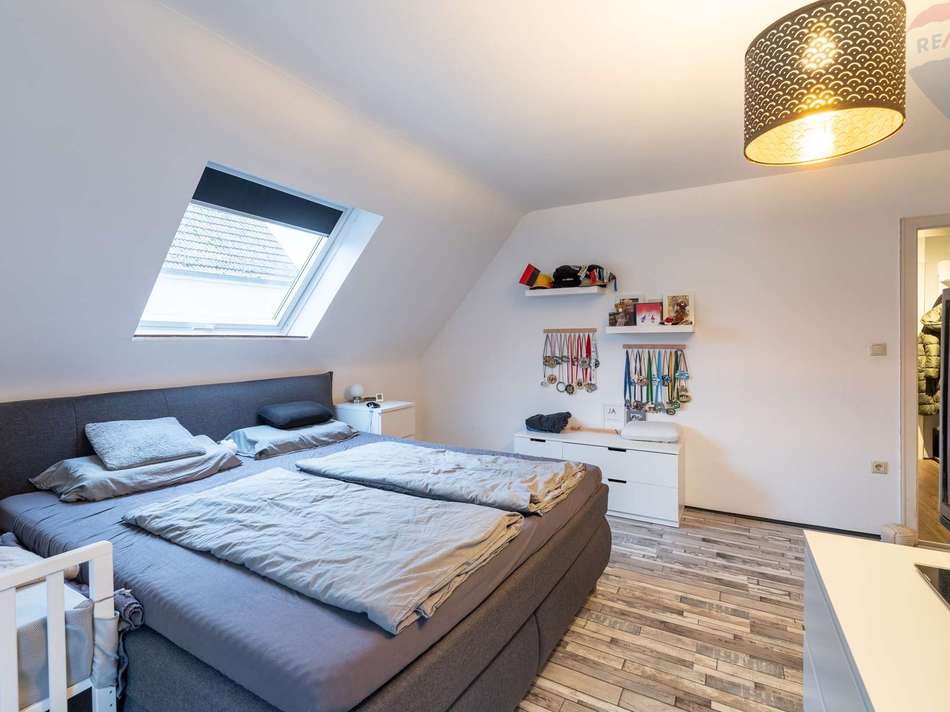 Haus vorne SZ OG