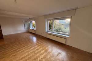 Einfamilienhaus mit großem Garten, Kaminzimmer und Garage – viel Platz für Familie und Hobby – Die vollständige Adresse der Immobilie erhältst du vom Anbieter., 33378 Rheda-Wiedenbrück – Vorschaubild 3