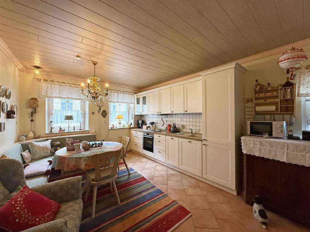 Immobilie in Pfaffen-Schwabenheim - Schönes Einfamilienhaus mit Terrasse und Hoffläche - Bild 1