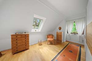 Attraktive Familienimmobilie mit idyllischem Garten und Entwicklungspotenzial – Die vollständige Adresse der Immobilie erhältst du vom Anbieter., 24145 Wellsee, Kiel – Vorschaubild 11