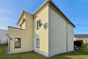 Property thumbnail 12