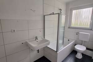 4 Zimmer Wohnung mit Balkon und kleinem Garten + 1 Monat mietfrei Sommeraktion – Töpferhof 10, 49078 Hellern, Osnabrück – Vorschaubild 9
