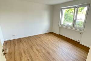 Fast fertig: Helle  3 Zimmerwohnung in ruhiger Lage in Köln-Dünnwald mit Terrasse und Garten – Liebelerweg 17, 51069 Dünnwald, Köln – Vorschaubild 3