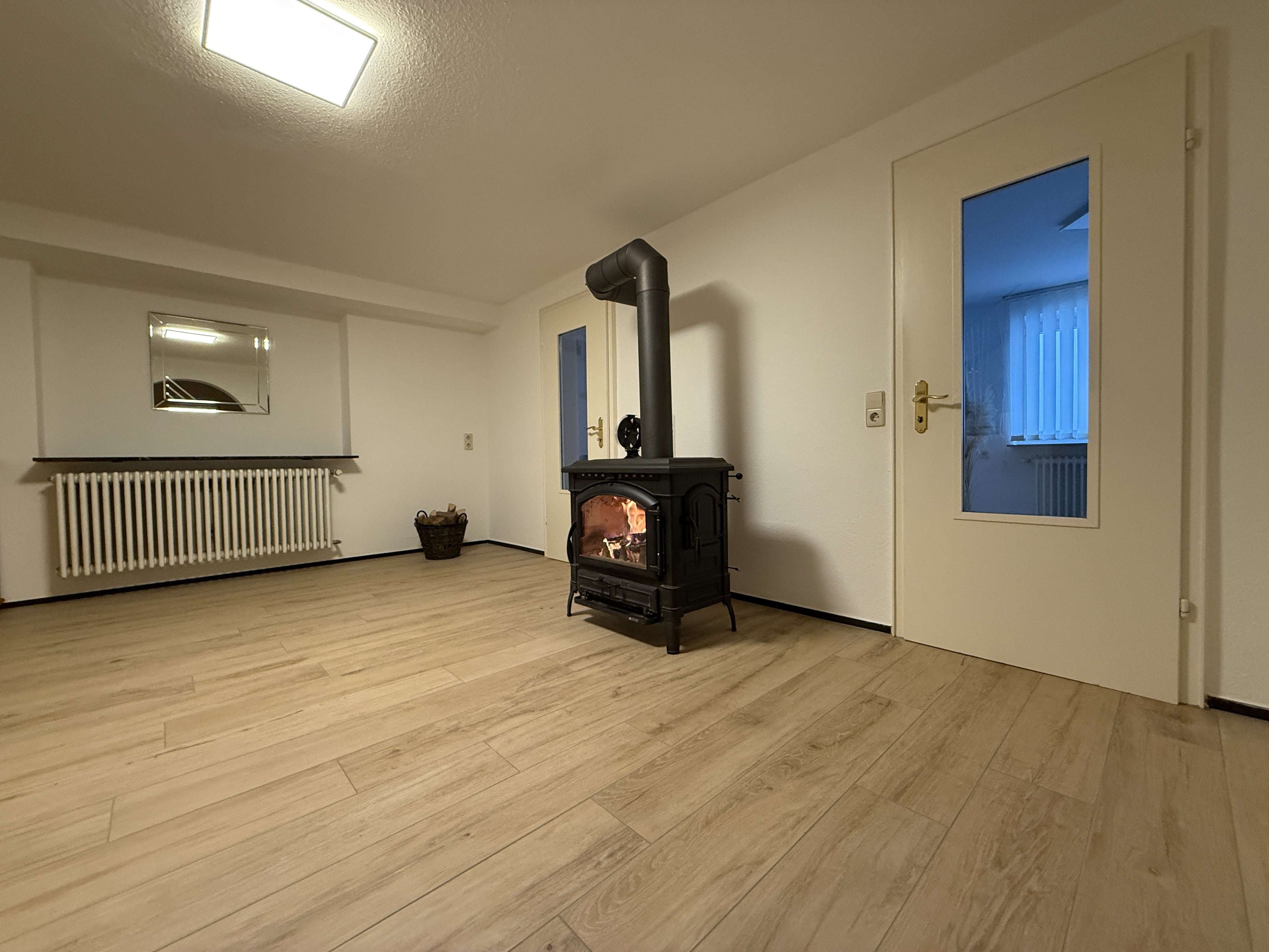 Immobilie in Fischerbach - Attraktives Wohnidyll: Einfamilienhaus mit Wintergarten & Einliegerwohnung in Haslach i.K. - Bild 4