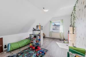 Feldnähe trifft modernen Wohnkomfort: Energieeffizientes Einfamilienhaus mit viel Platz – Die vollständige Adresse der Immobilie erhältst du vom Anbieter., 24598 Latendorf – Vorschaubild 18