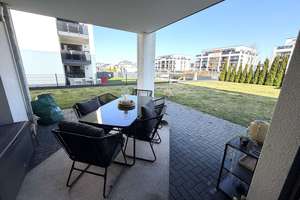 Exclusive Erdgeschosswohnung mit Garten und 2 PKW-Stellplätze