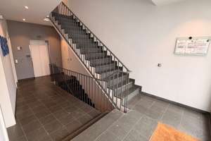 Junkersdorf - helle 2 Zimmer - hohe Decken - Tageslichtbad - 2 Balkone - EBK - Aufzug – Wilhelm-von-Capitaine-Straße 20, 50858 Junkersdorf, Köln – Vorschaubild 10