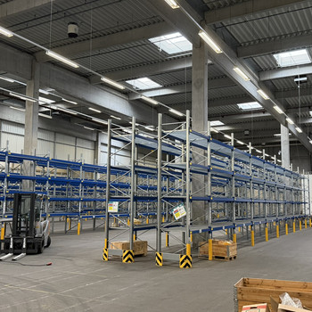 1.300 m² Logistikhalle | verfügbar ab Januar 2026 | teilregaliert | günstiger Mietpreis!