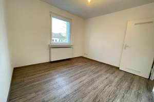 *Modernisierte Balkonwohnung mit Wannenbad*gedämmtes Haus* – Bandstr. 128, 45359 Bedingrade, Essen – Vorschaubild 9