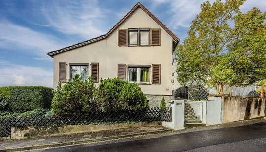 Bild von Sanierungsbedürftiges Einfamilienhaus in beliebter Lage in Kelkheim/Hornau zu verkaufen