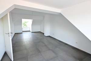 Renovierte 2-Zimmer Dachgeschosswohnung in Bochum Linden!!