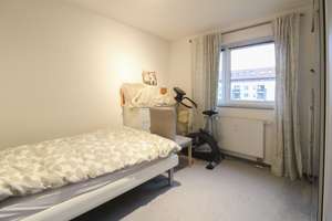 Attraktive 2-Zimmer-Wohnung mit Balkon, Aufzug und Keller in zentraler Lage von Stuttgart – Die vollständige Adresse der Immobilie erhältst du vom Anbieter., 70191 Auf der Prag, Stuttgart – Vorschaubild 4