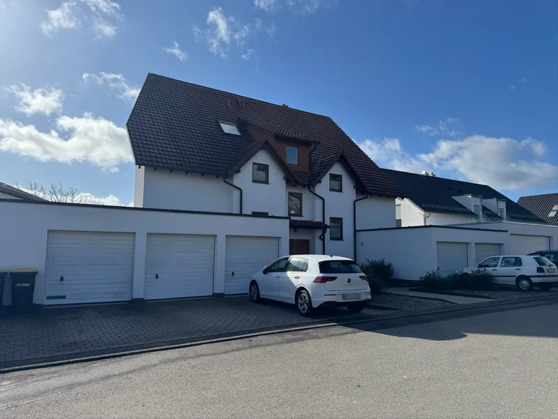 5Rm Multi-Family House – Hohenwart, Pforzheim – quiet green location