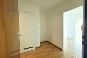 FRISCHLUFTGARANTIE
4-Zi-ETW in ruhiger Lage Nähe Biebricher Allee – Die vollständige Adresse der Immobilie erhältst du vom Anbieter., 65187 Biebrich, Wiesbaden – Vorschaubild 12